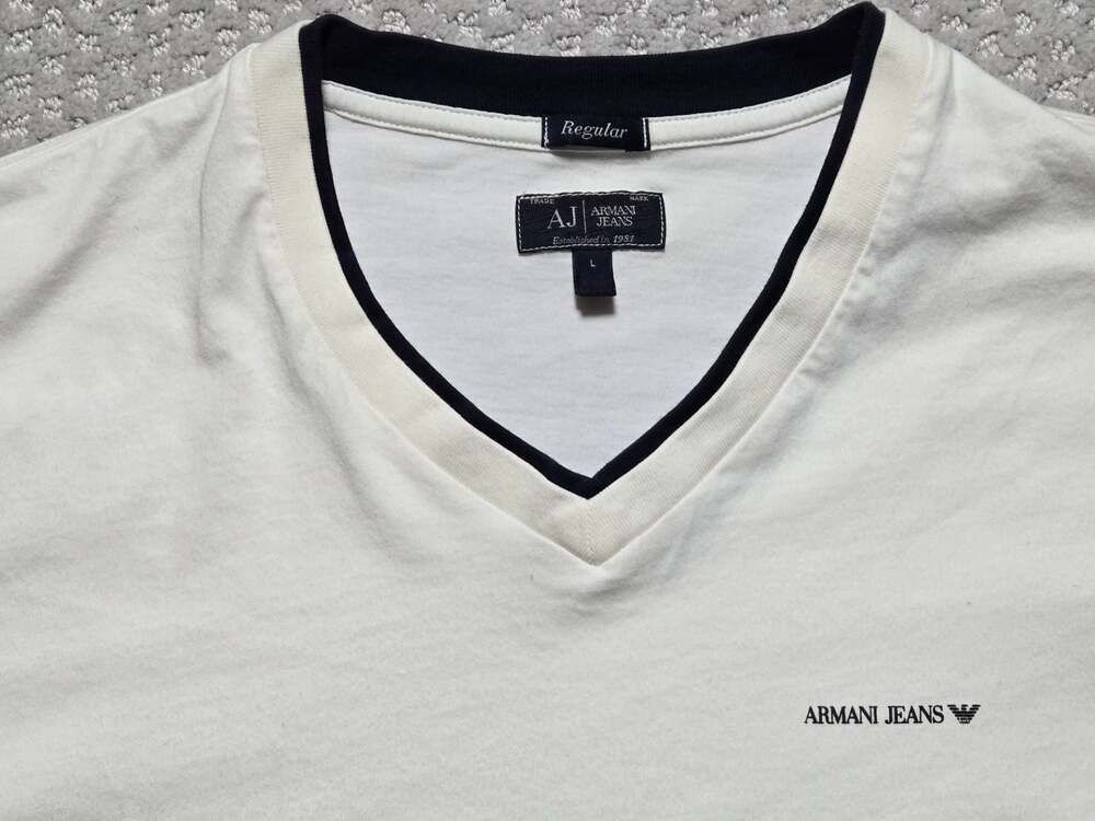 Armani Jeans Regular V-Neck T-Shirt Egg Shell White Size L